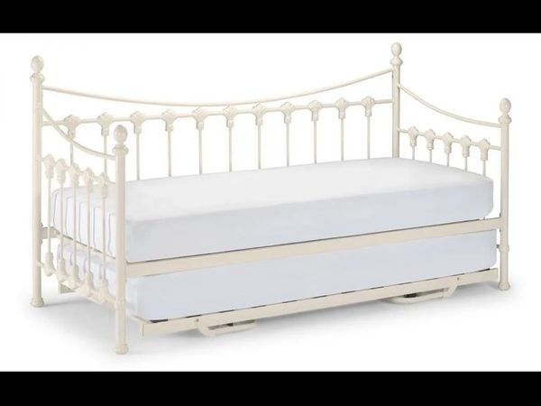 Versailles Day Bed Trundle