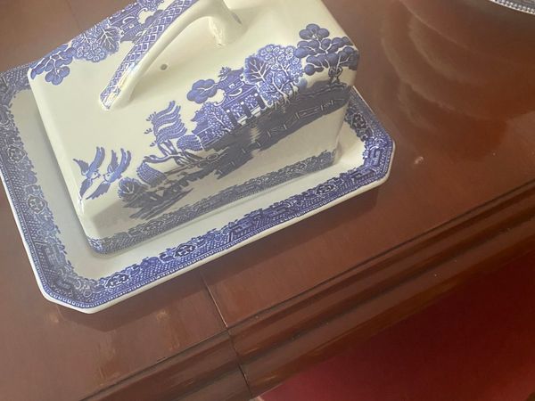 Vintage willow pattern  cheese / butter