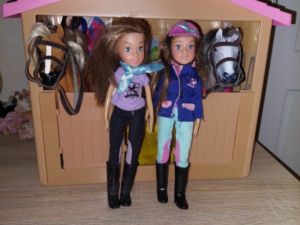 Horse stables and dolls
