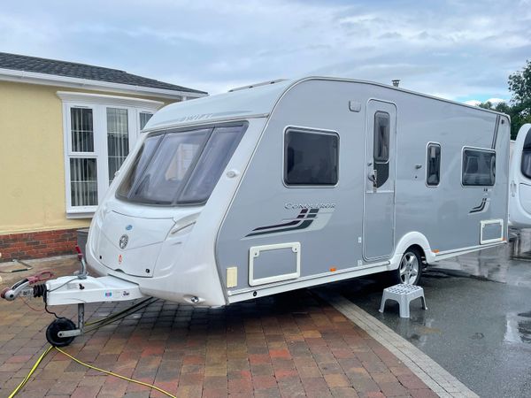 🤩Swift conqueror fixed bed & air awning ✅