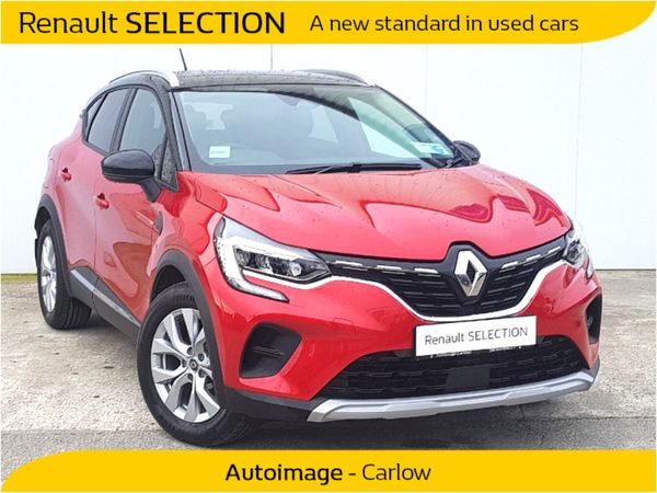 Renault Captur TCe 100 Iconic Petrol Only 8890 Kms