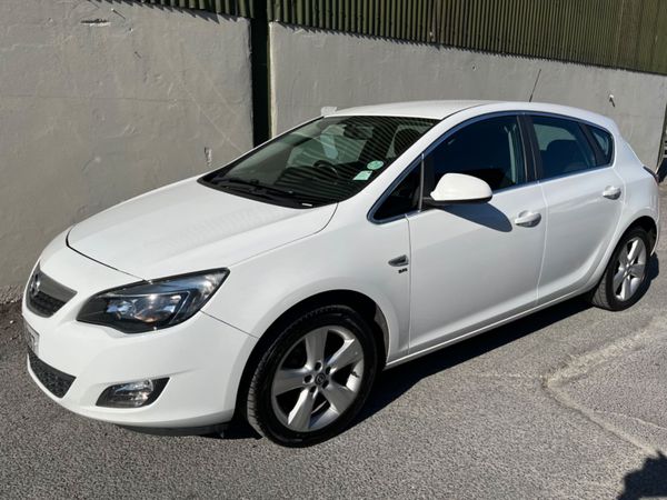 Opel Astra, 2012 SRi 1.4 PETROL NCT 02-23