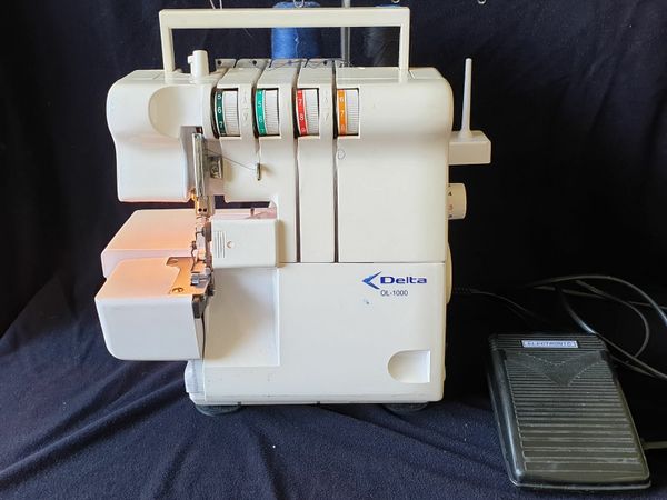 Delta OL-1000 Overlocker sewing Machine READ