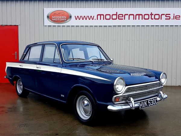 Ford cortina deluxe 1200 lhd