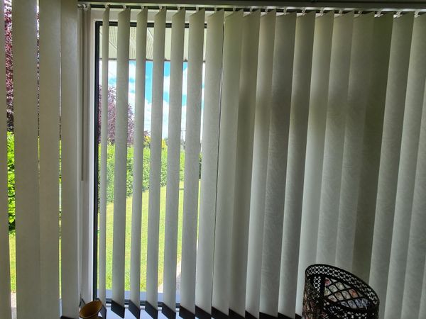 Vertical Blinds  in Very Good Condition