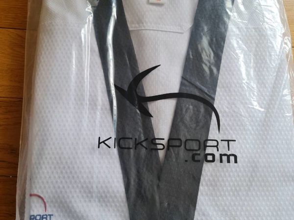 New Taekwondo Uniform for Black belt