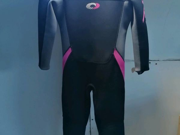 Girls Osprey wetsuit