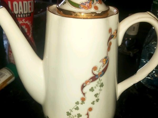 ROYAL TARA Clonmacnois set+teapot discontinued