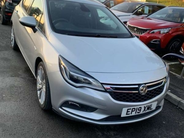 Vauxhall Astra Hatchback, Diesel, 2019, Silver