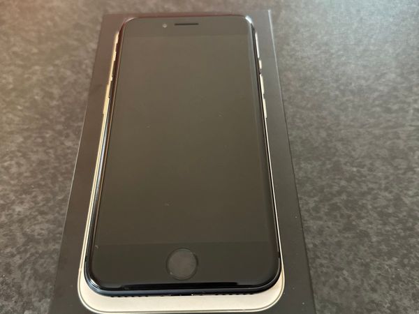 iPhone 8 Factory Unlocked New Condition