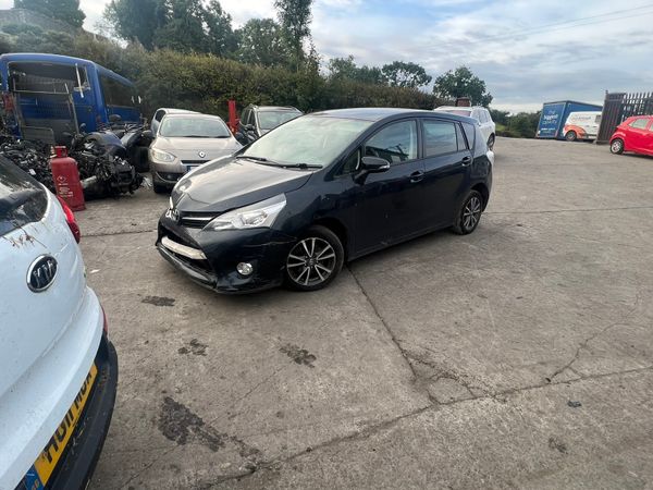 Toyota deals verso spares