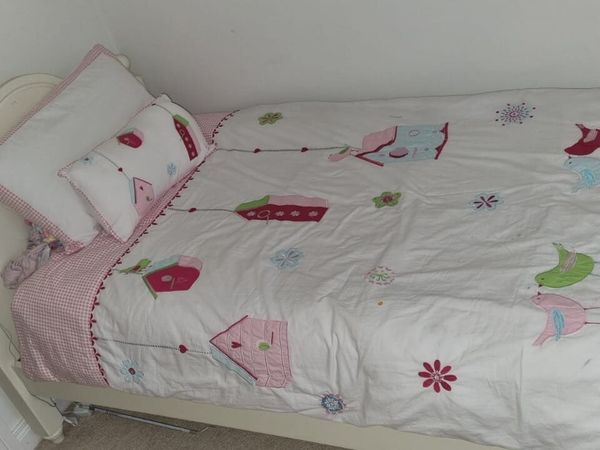Childrens bed and chest