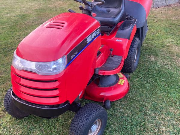 Ride on lawn mower for sale
