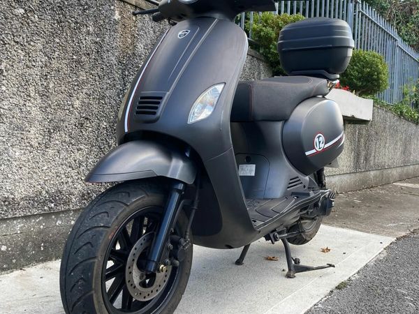NECO Azzuro 'S' 50cc Scooter/Moped