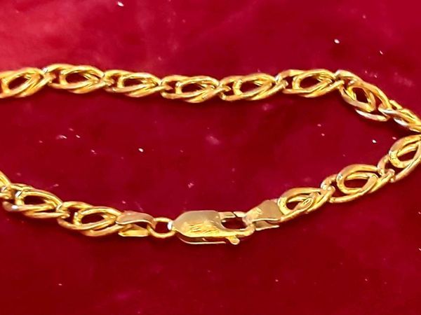 9k gold bracelet