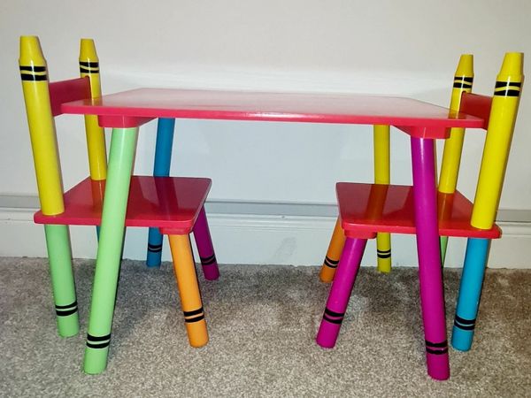Crayon Table & Chairs set
