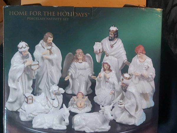 American porcelain nativity set New