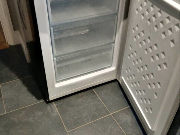 PowerPoint fridge freezer