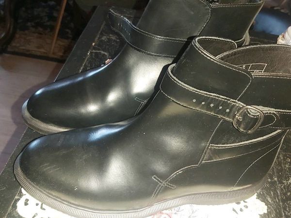 Dr Martens leather boots