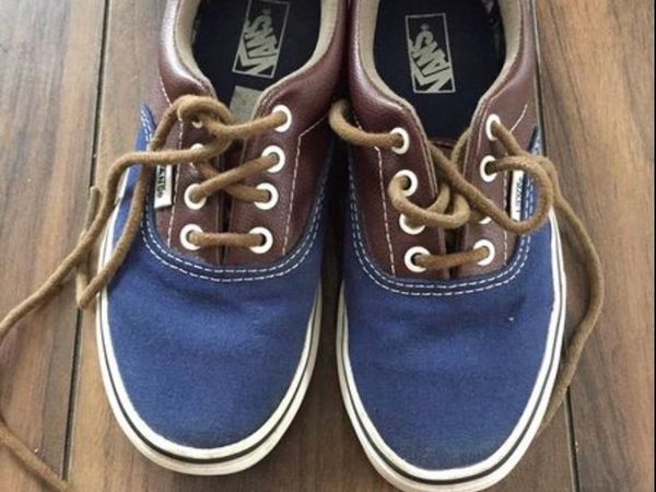 Boys Vans Shoes: Size 2
