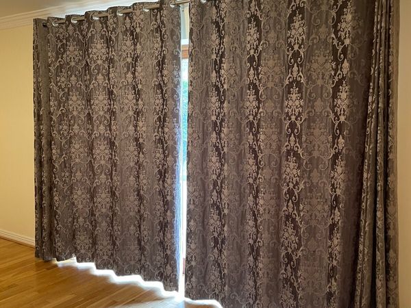 Curtains with pole from Hickeys
