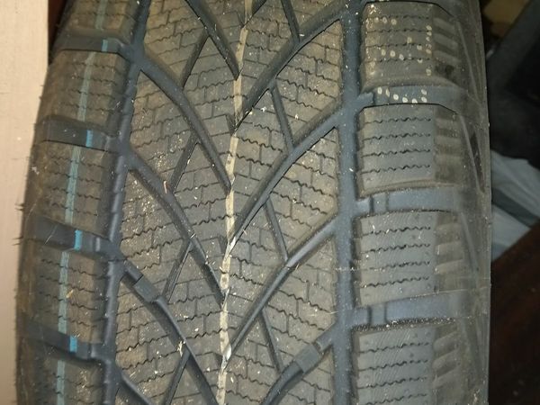 2 New directional car tyres 185/65 R14