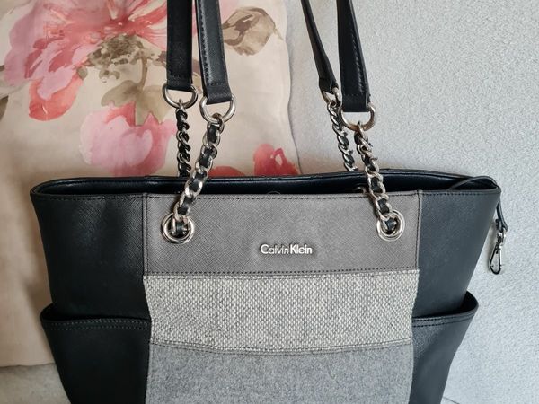 Calvin Klein shoulder Bag
