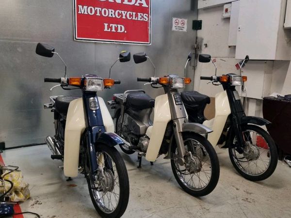 6 different models of Honda 50s available