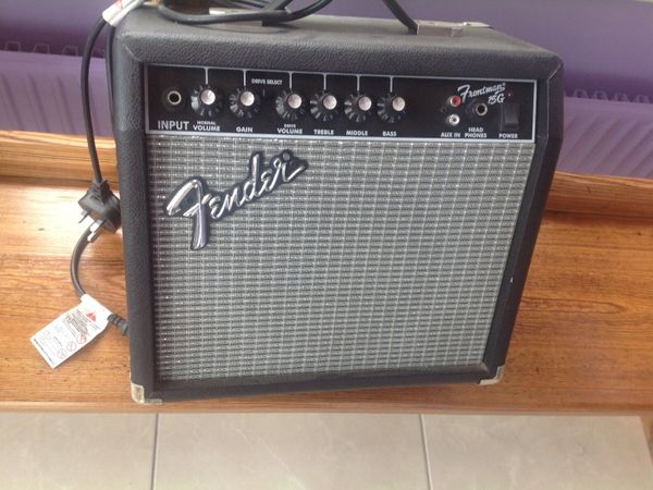 A "Fender" amplifier