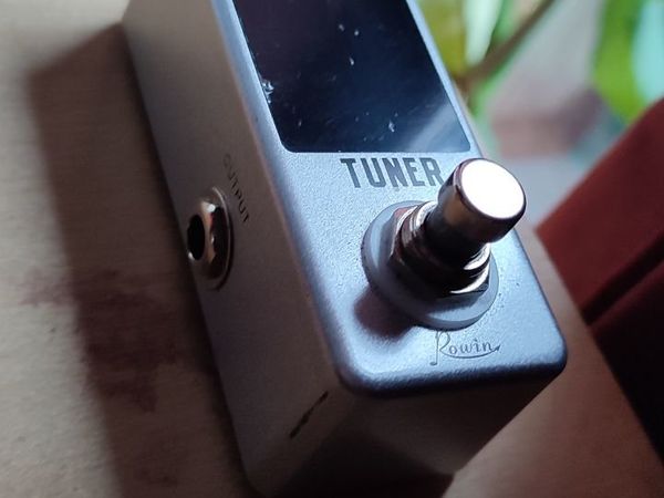 Rowin Tuner Pedal