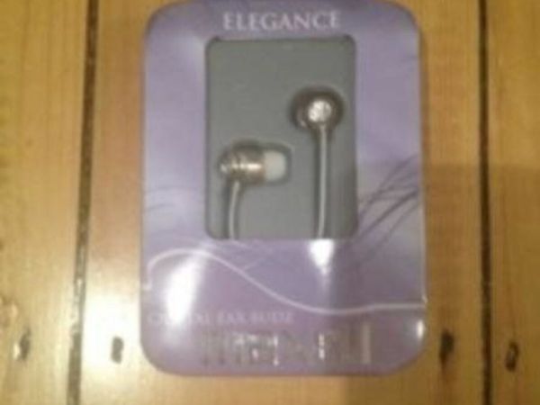 NEW Maxell Crystal Ear Buds in tin box