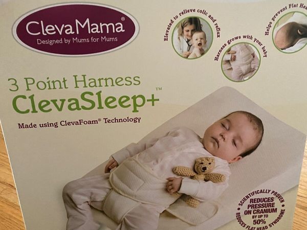 Clevamama foam sleep support with 3 point harness
