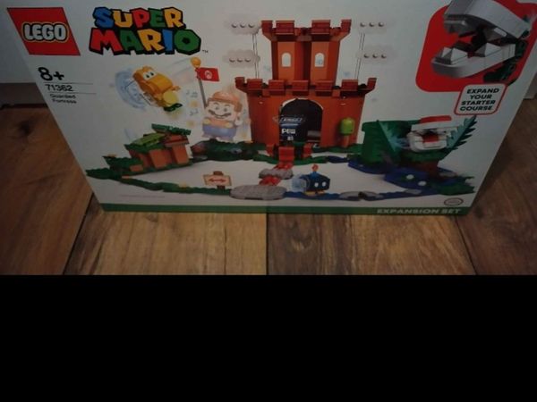 Lego mario guarded fortress new