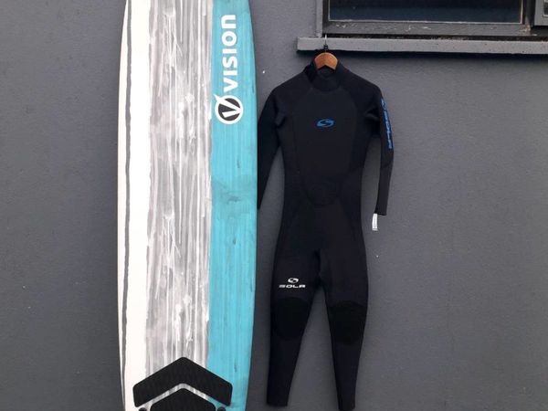New 5mm wetsuit and 8ft surfboard package