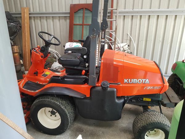 2013 Kubota outfront commercial diesel ride on mower lawnmower