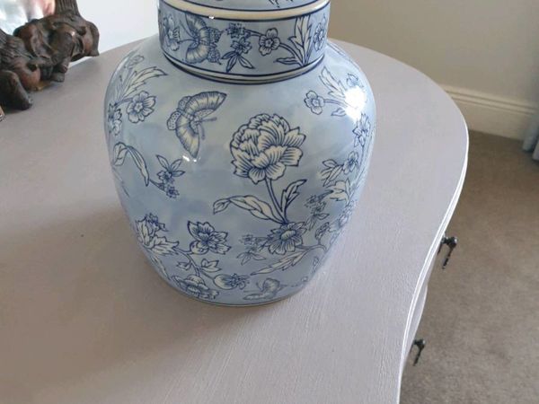 Gorgeous antique floral pot