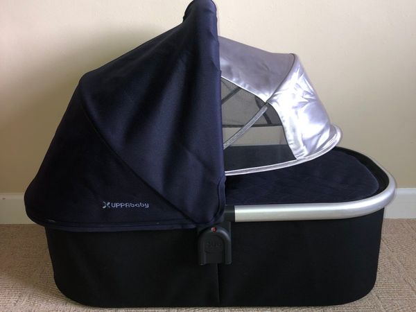 Uppababy Vista Carrycot/Bassinet - Taylor