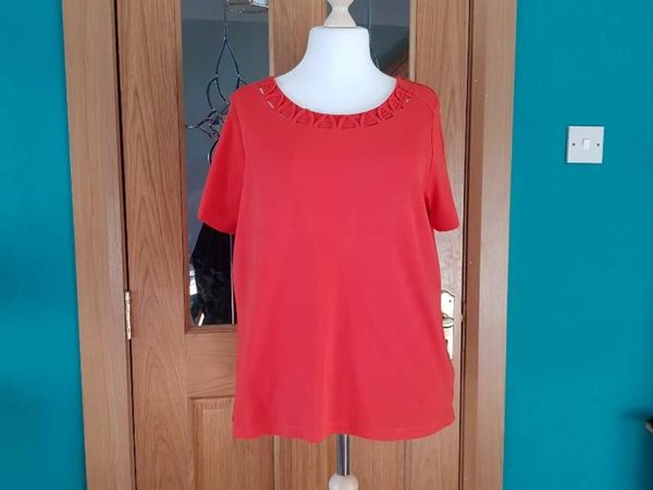 Julipa red jersey top, Size 22