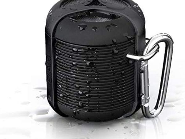 Portable waterproof speaker