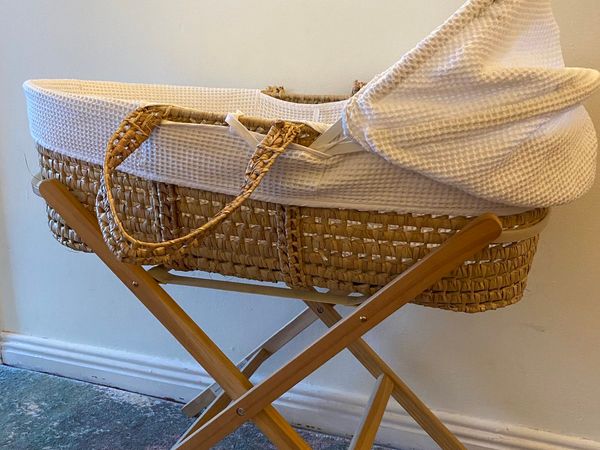 Moses Basket with stand