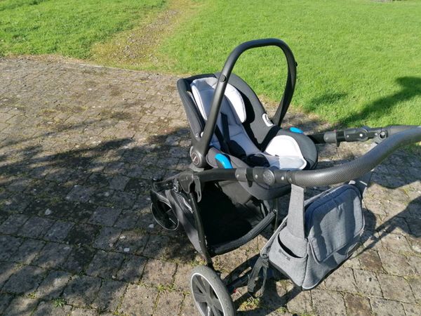 Baby travel bundle (pram& pushchair)