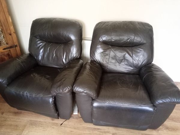 3 piece suite  FREE TO COLLECT