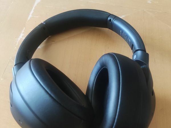 Headphones- Sony WH-XB900N Noise Cancelling