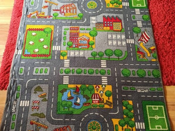 Play City rug X 2