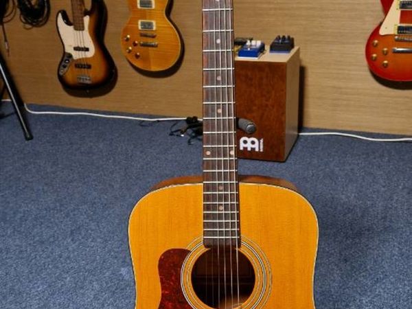 Left Handed Tanglewood Electro-acoustic guitar