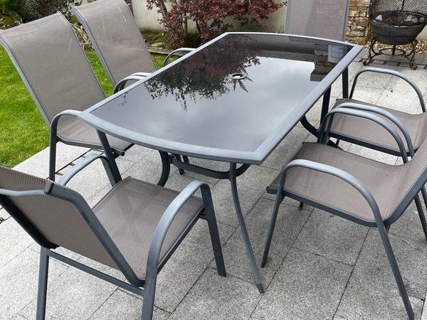 patio table and 6 chairs