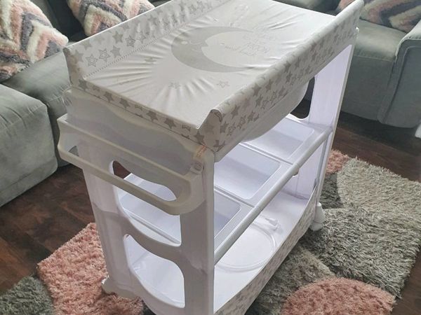Babylo baby changer