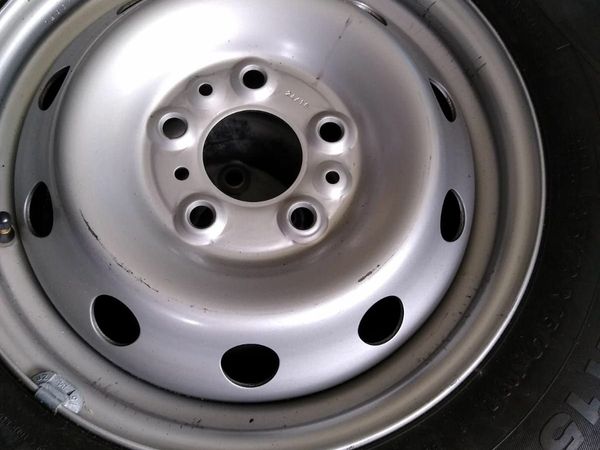 Continental camper tyres on rims as new 215/70/ 15