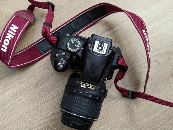 Nikon D3300 + 18-55 VR II DX AFS