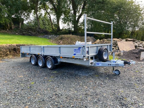 Ifor WilliamsTrailer  Tri axel LM166